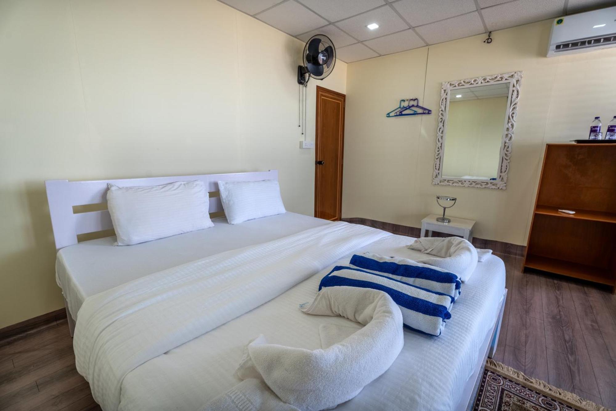 The Tito'S Blue Sky Beach Resort อากอนดา ภายนอก รูปภาพ